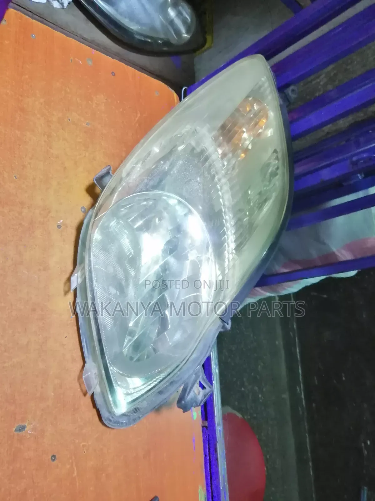 Toyota Vitz 2008/2010 Non Xenon Head Lamp (Curve), Ex Japan