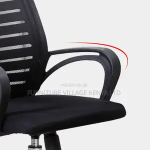 Mid-Back Home Office Swivel Mesh Desk Chair (In Black)