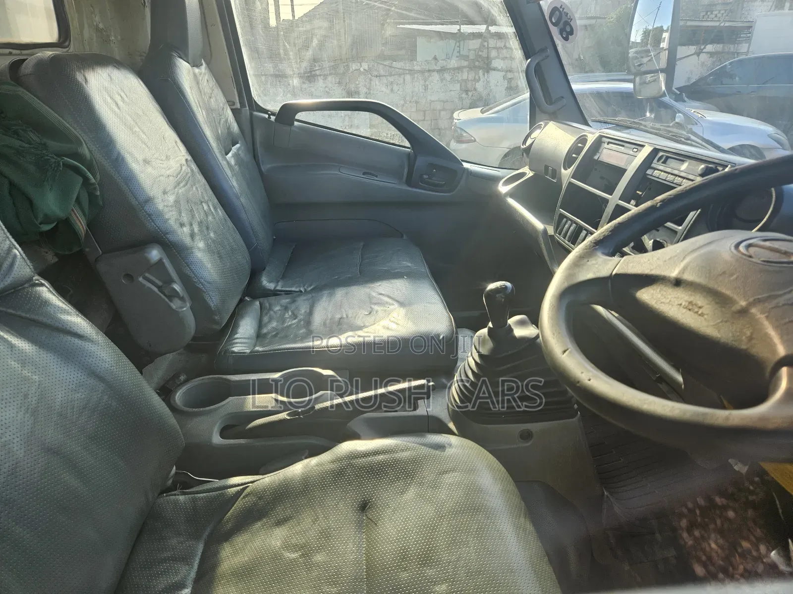 Hino Dutro