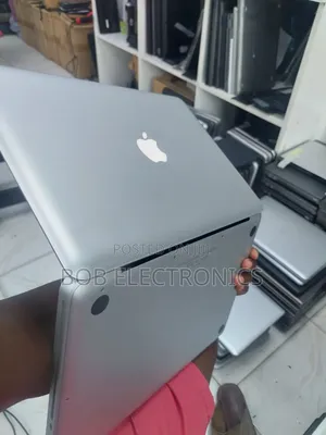 Laptop Apple MacBook Pro 2011 4GB Intel Core I5 HDD+SSD 500GB