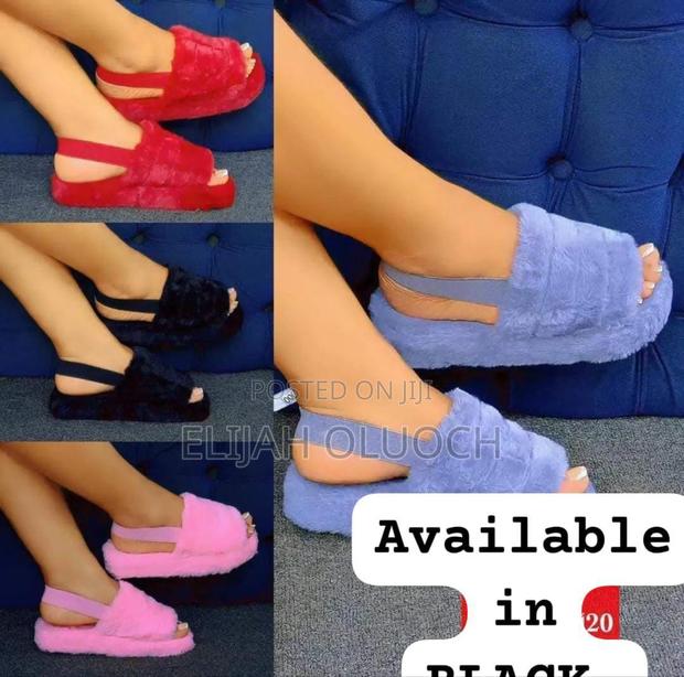 Classy Fluffy Sandals - thumbnail 2