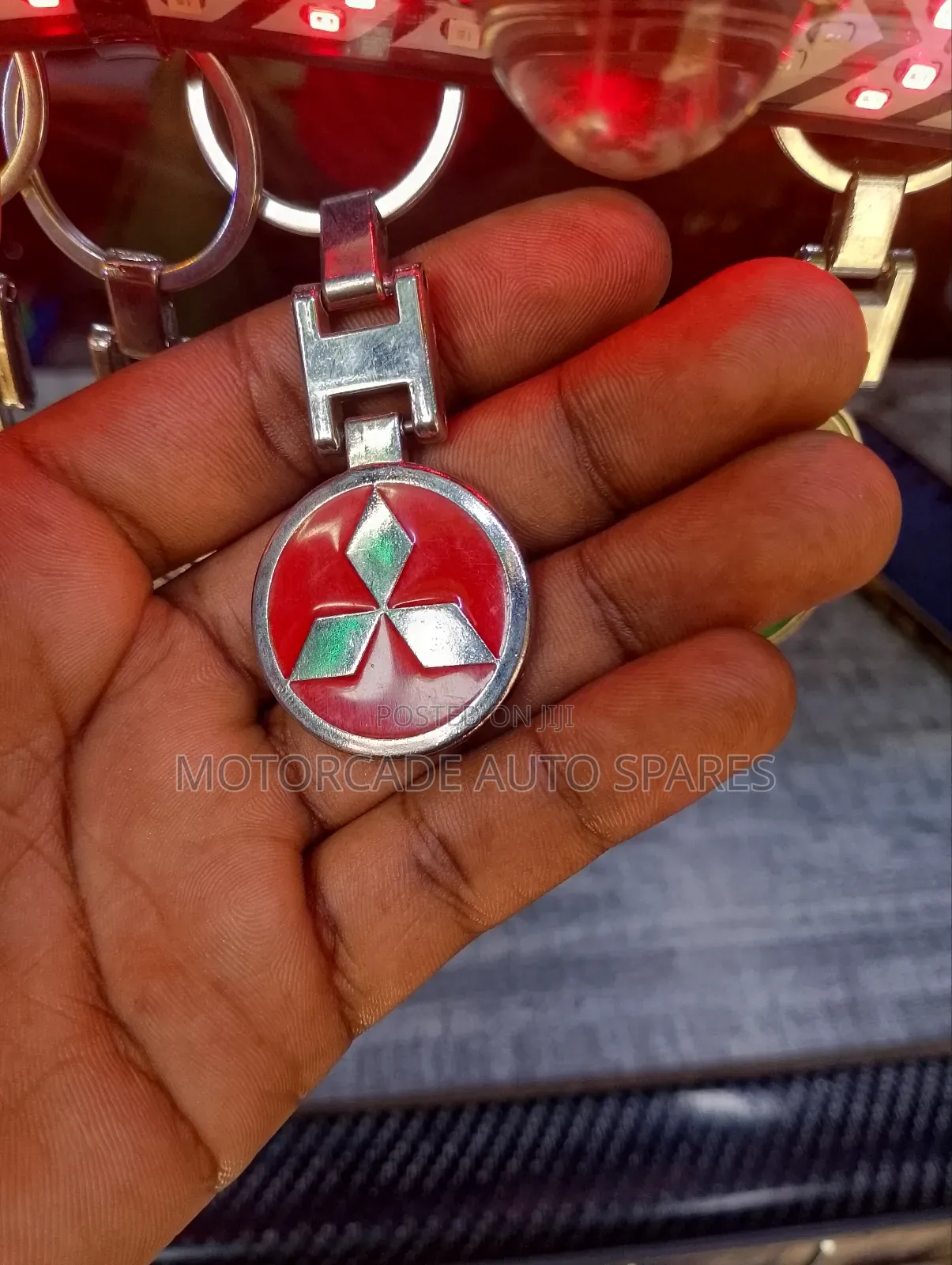 Mitsubishi Car Universal Metallic Key Holder