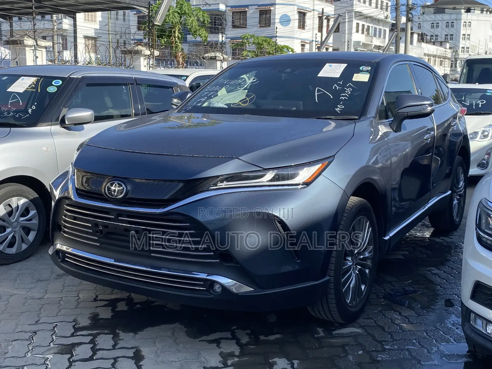 Toyota Harrier 2023 Gray