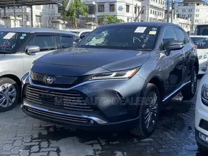 Toyota Harrier 2023 Gray