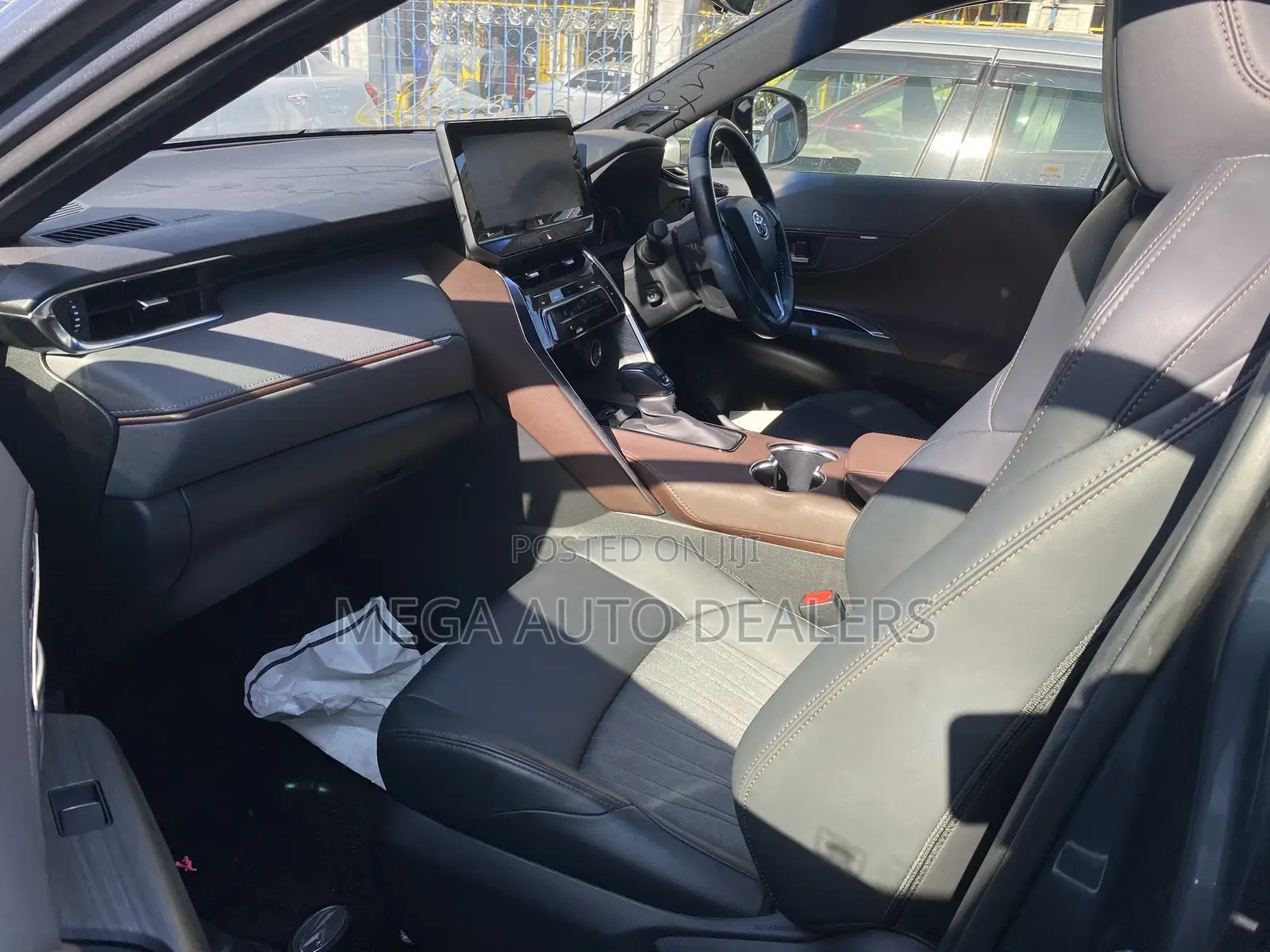Toyota Harrier 2023 Gray