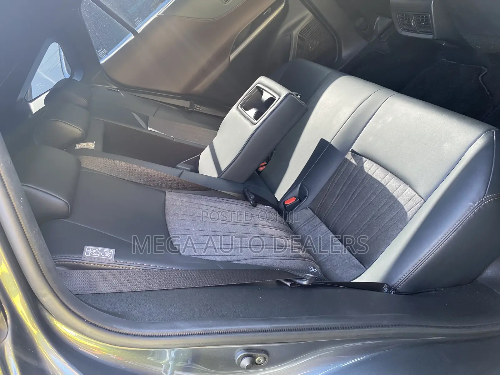 Toyota Harrier 2023 Gray