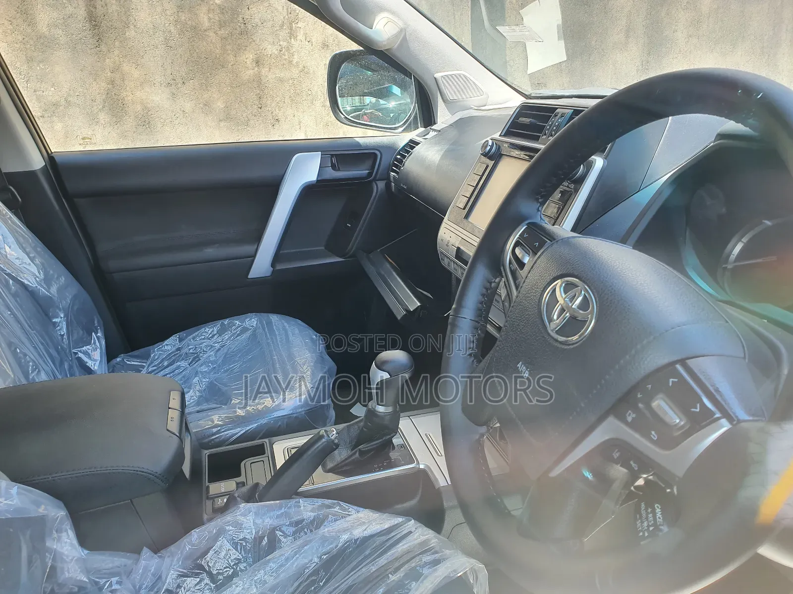 Toyota Land Cruiser Prado 2018 Silver