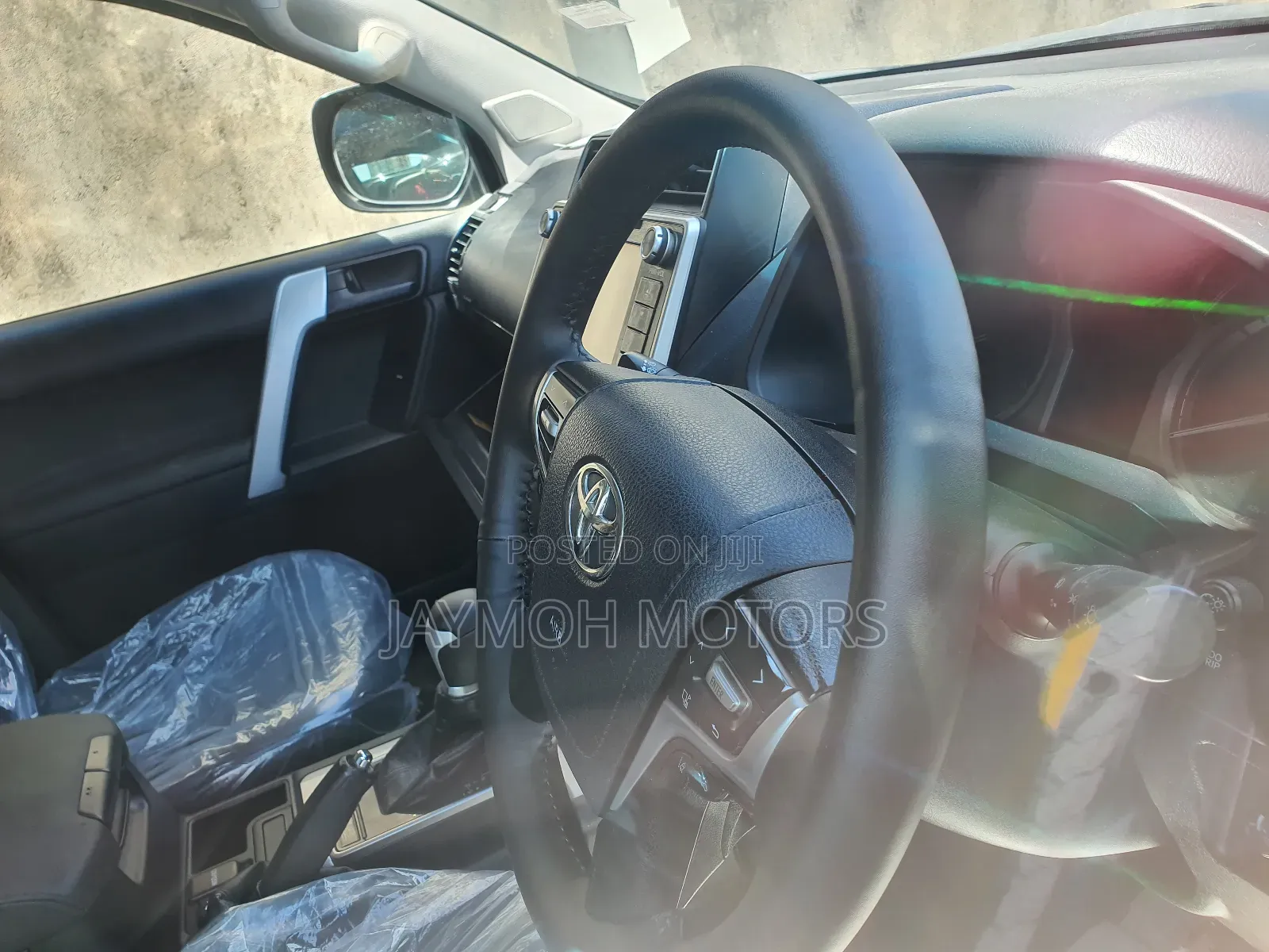 Toyota Land Cruiser Prado 2018 Silver