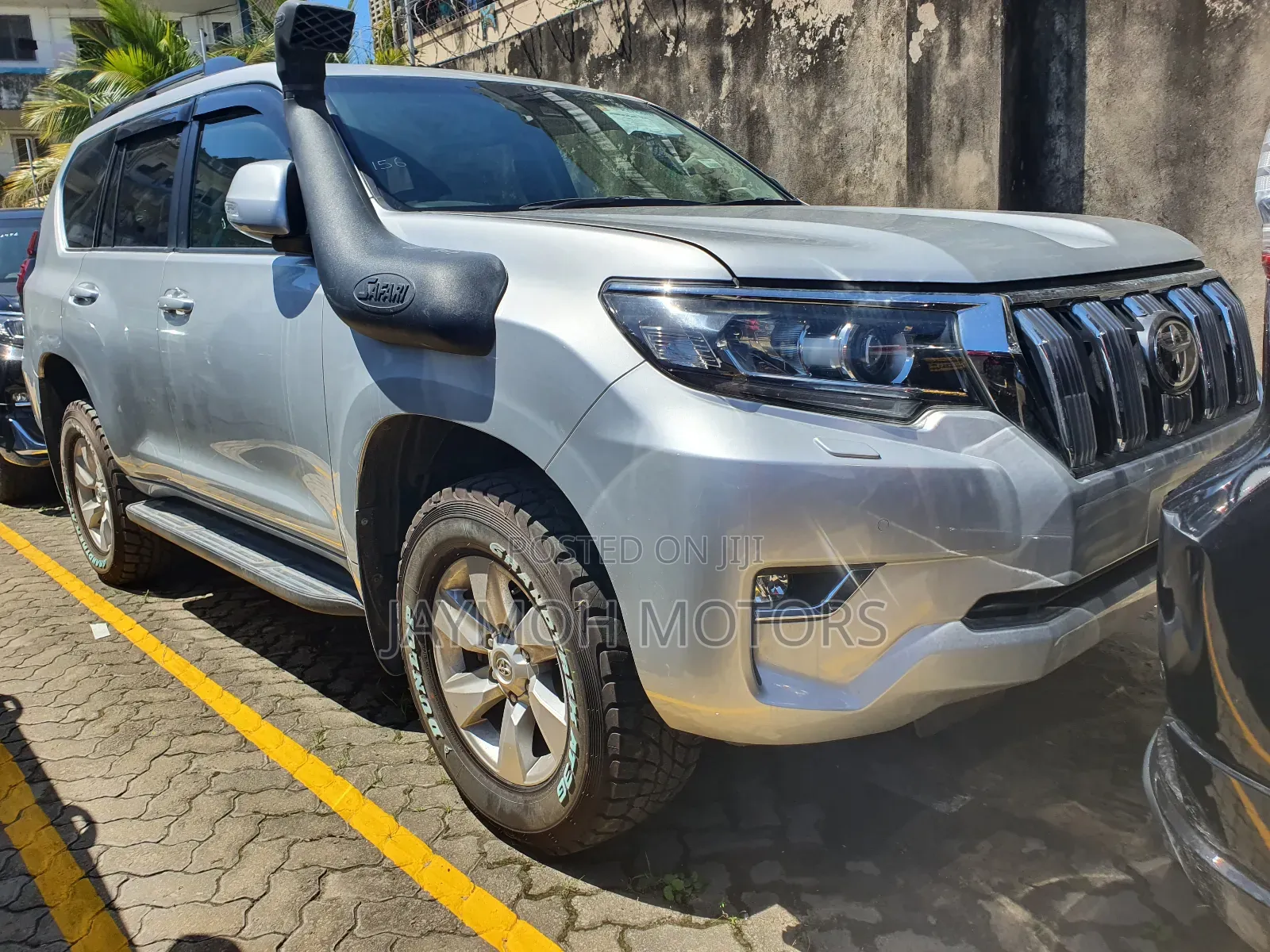Toyota Land Cruiser Prado 2018 Silver