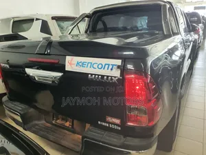 Toyota Hilux 2018 Black