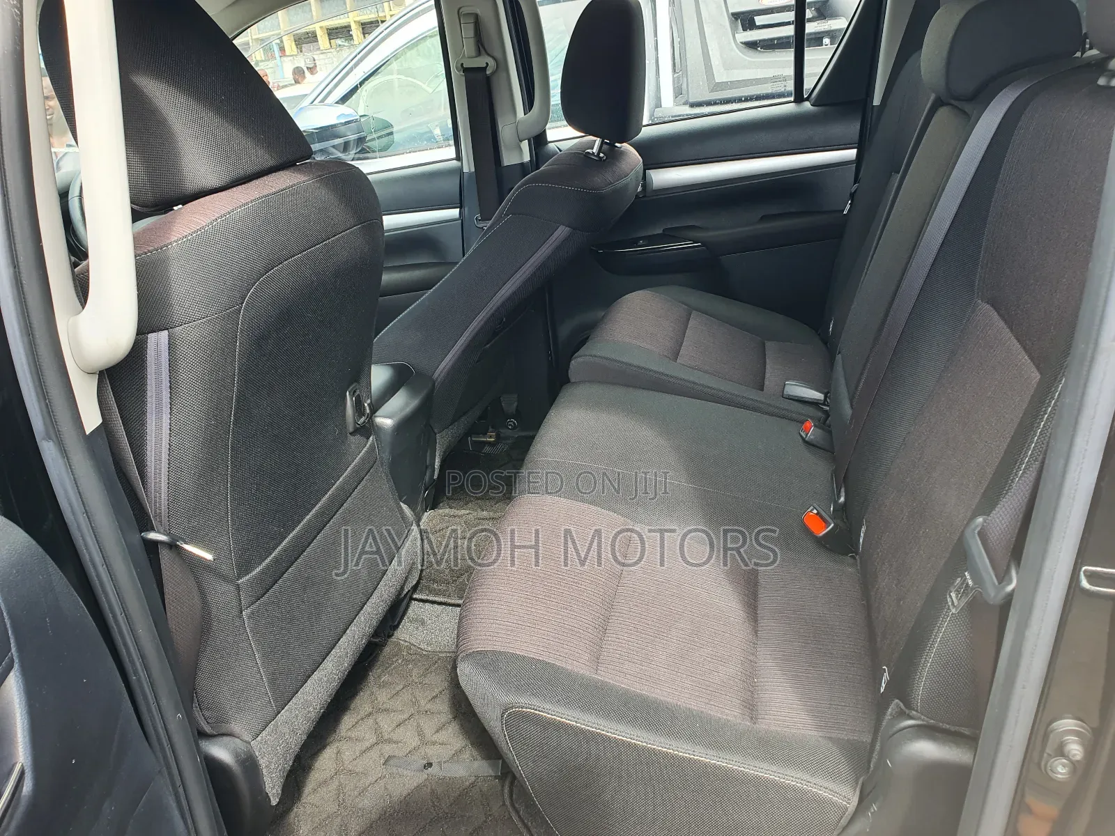 Toyota Hilux 2018 Black