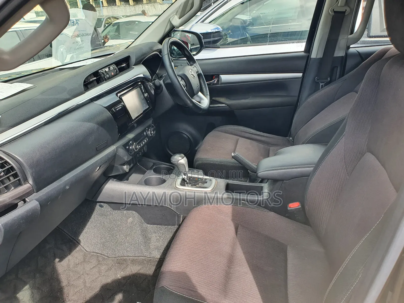 Toyota Hilux 2018 Black