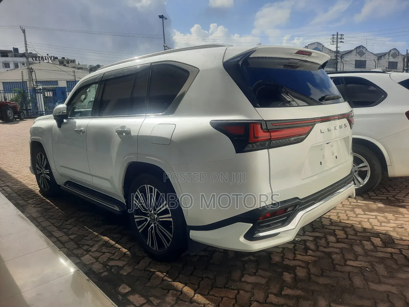 Lexus LX 2023 White