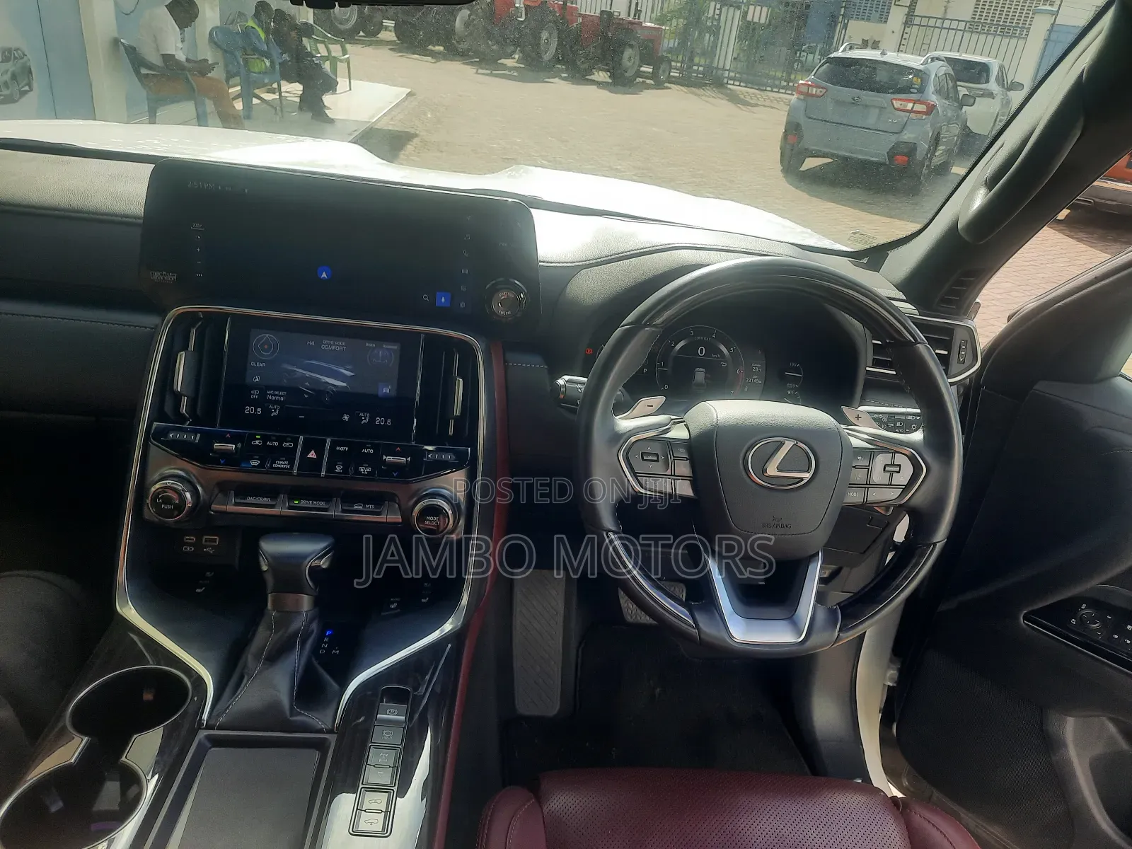 Lexus LX 2023 White