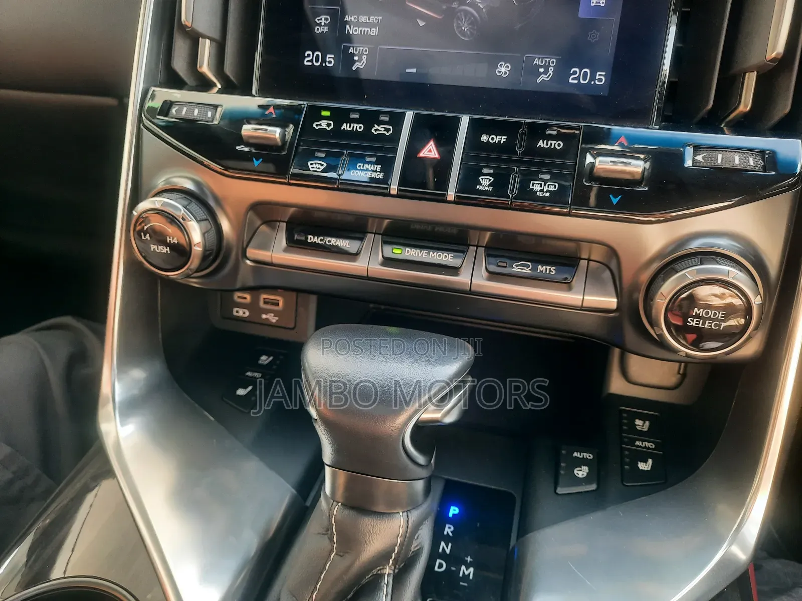 Lexus LX 2023 White