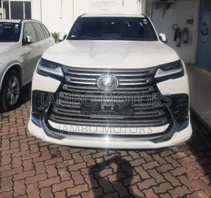 Lexus LX 2023 White