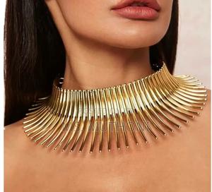 Simple Elegant Ladies Neckpieces - thumbnail 2