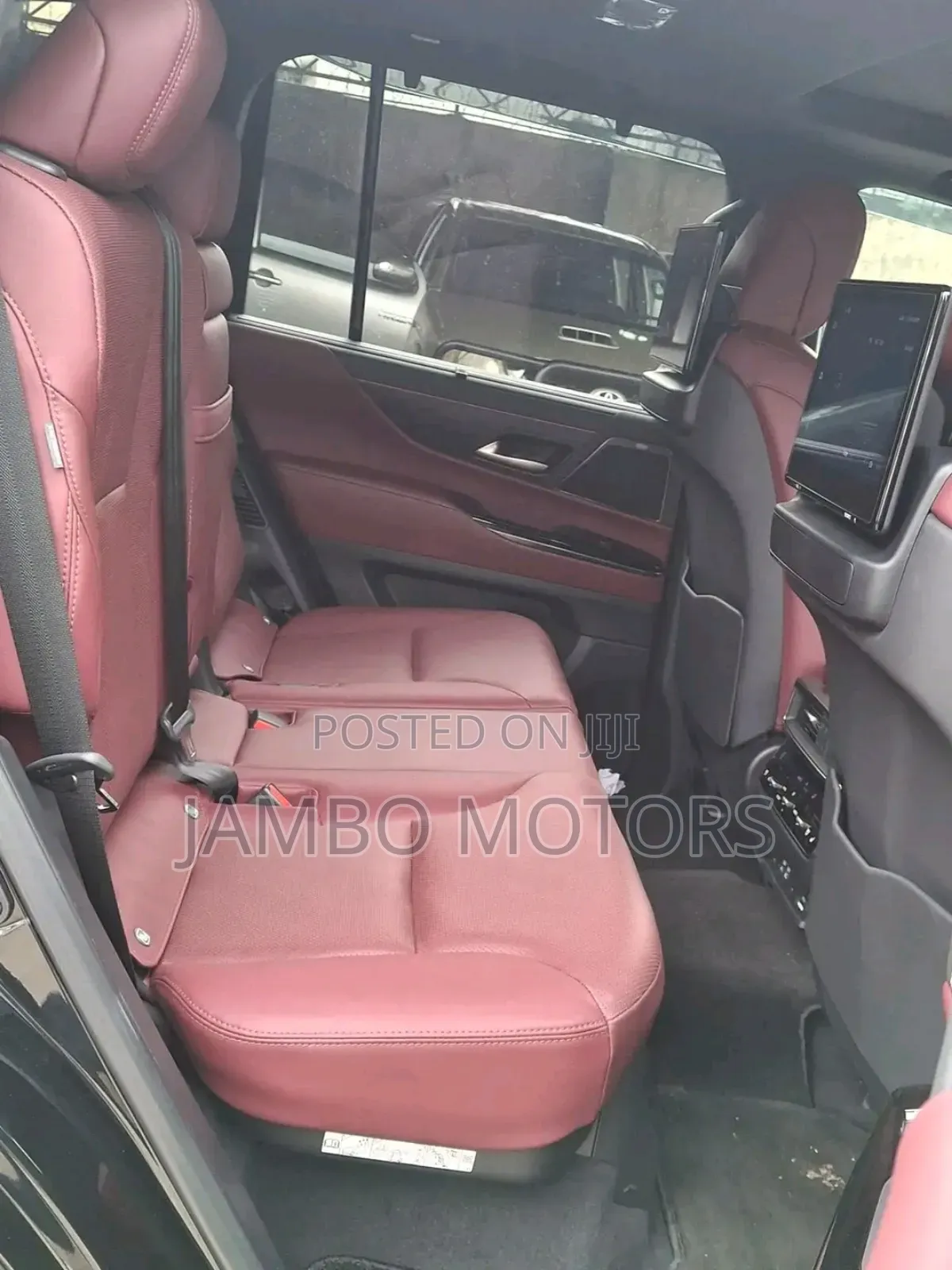 Lexus LX 2022 Black