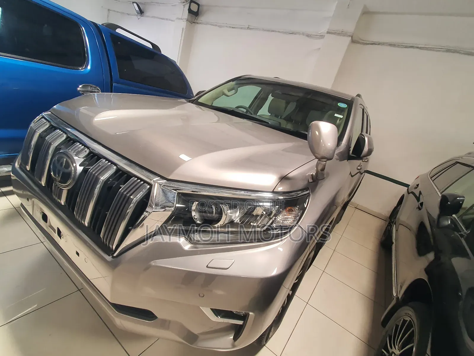 Toyota Land Cruiser Prado 2017 Gray