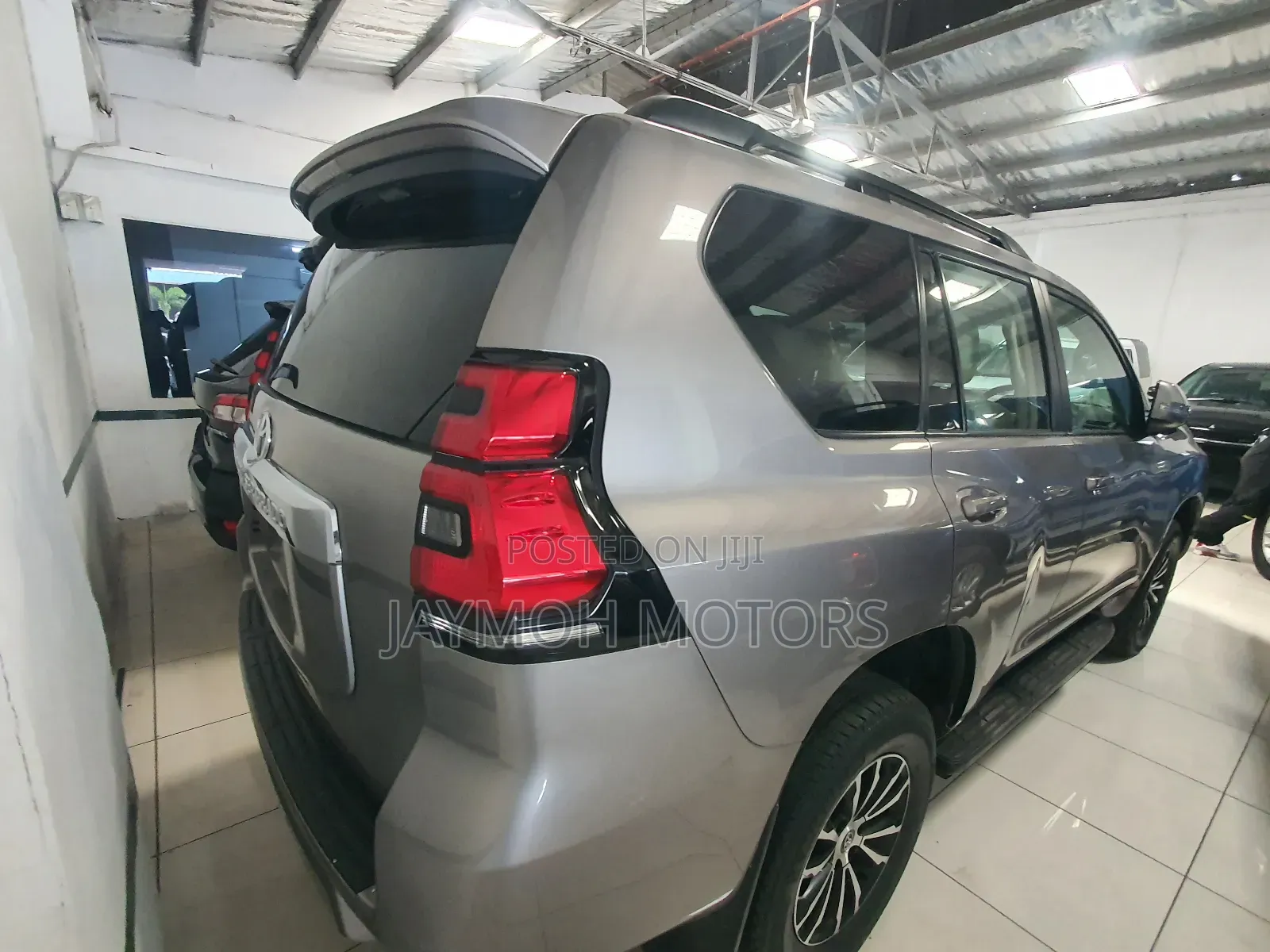 Toyota Land Cruiser Prado 2017 Gray
