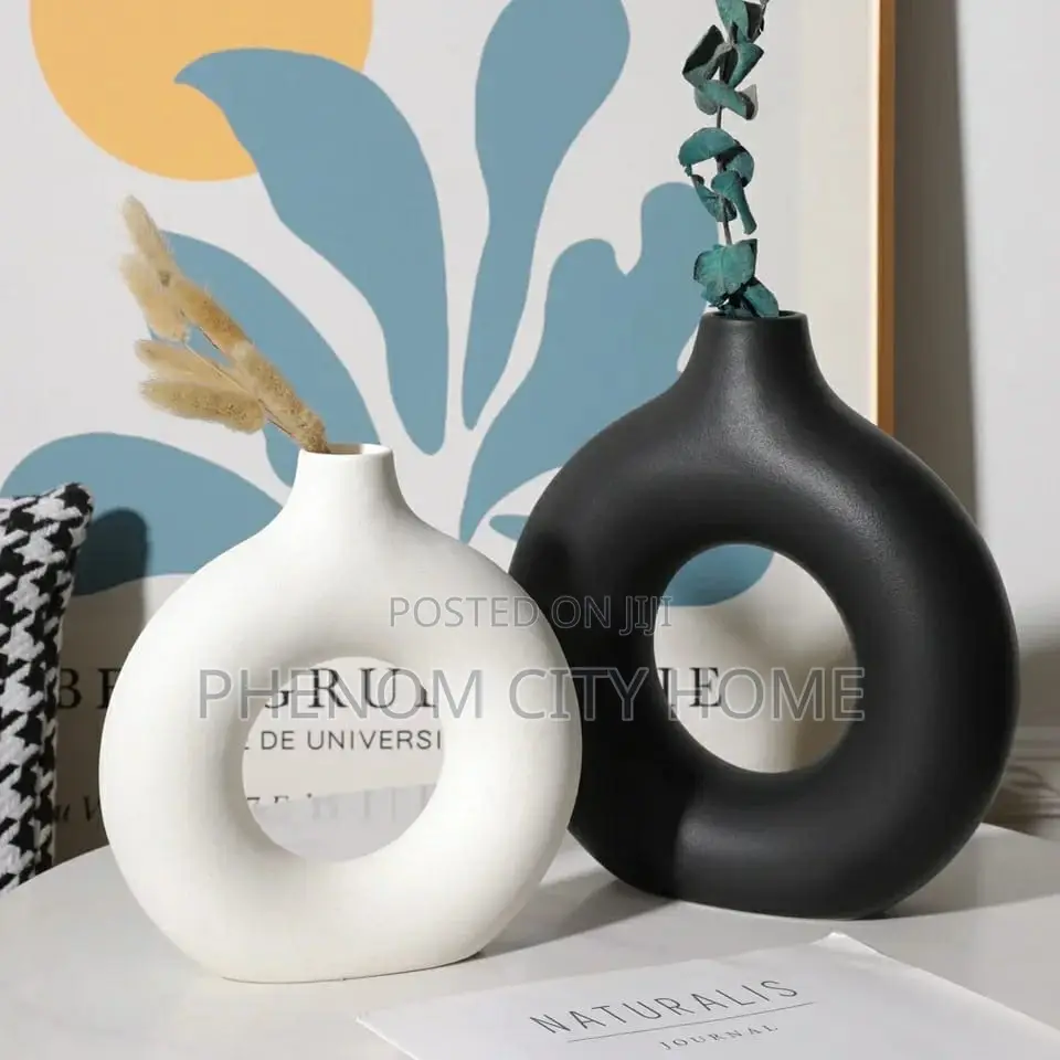 Beautiful Doughnut Flower Vases