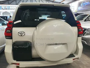 Toyota Land Cruiser Prado 2018 White