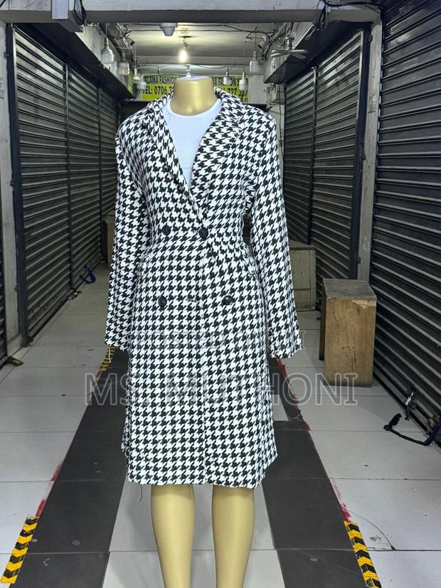 Ladies Fashion Plaid Trench Coats
