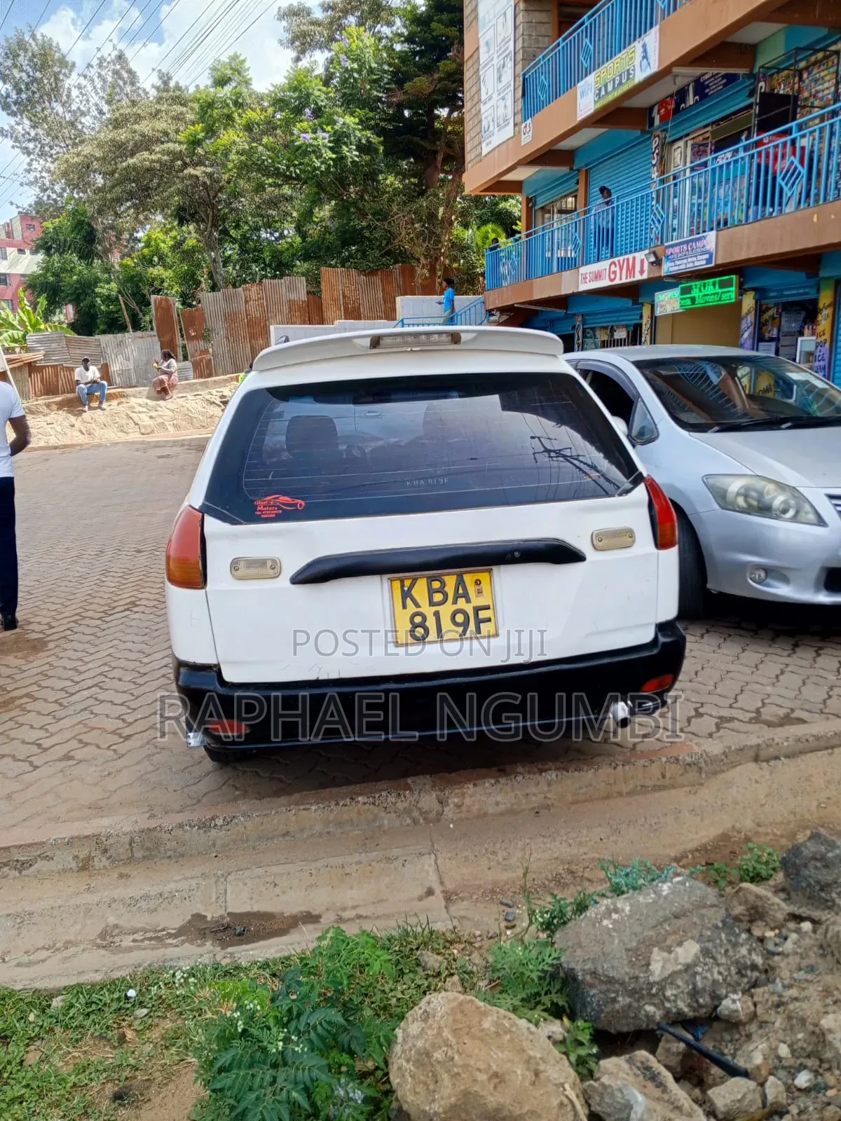 Nissan Advan 2001 White