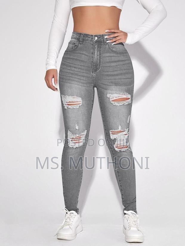 High Waist Ripped Jeans - thumbnail 3