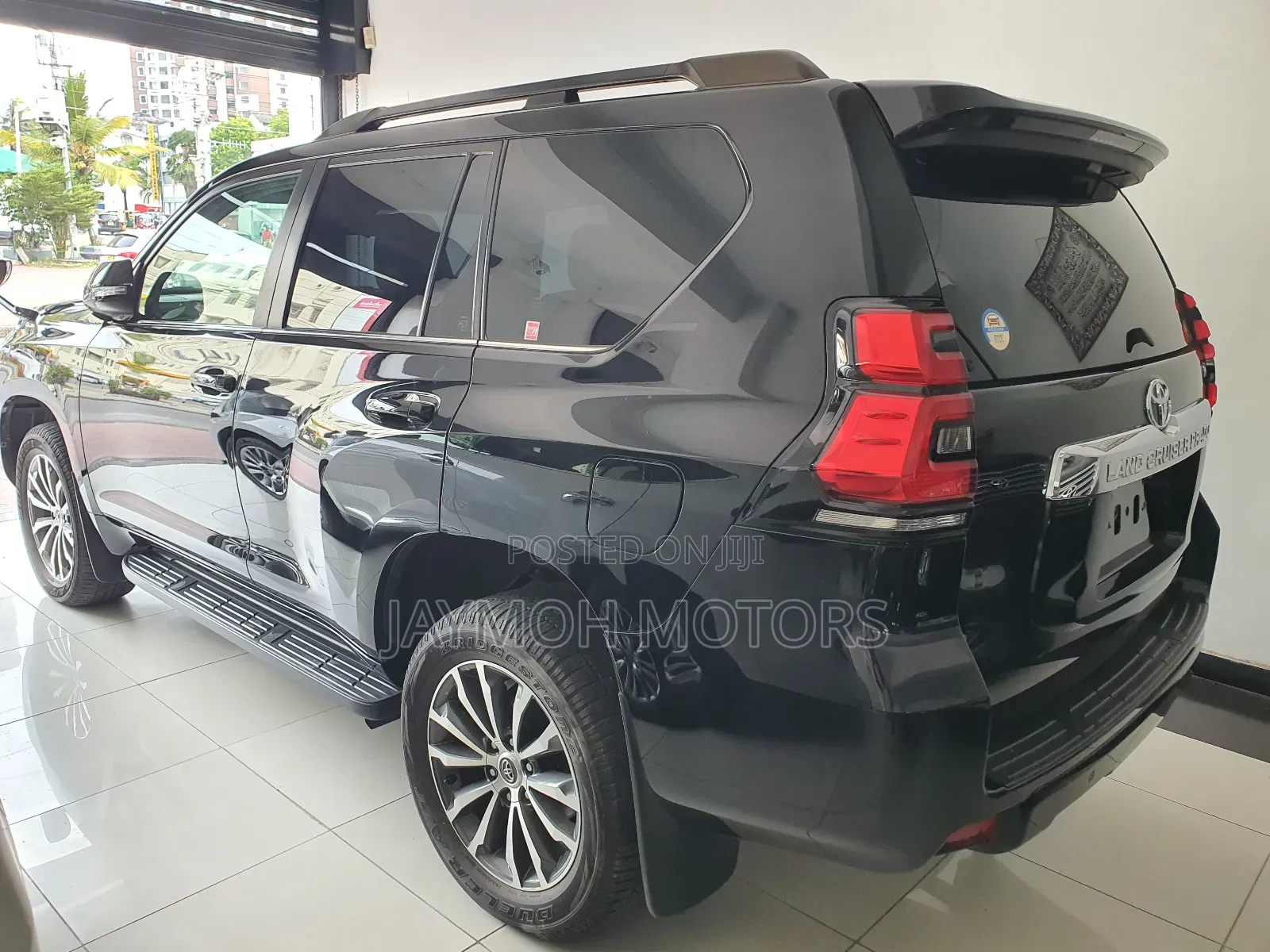Toyota Land Cruiser Prado 2017 Black