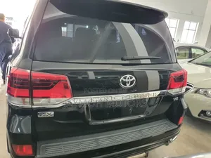 Toyota Land Cruiser 2017 Black