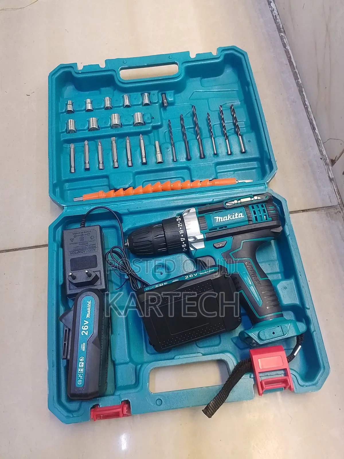 Makita 26v Cordless Electric Drill Set