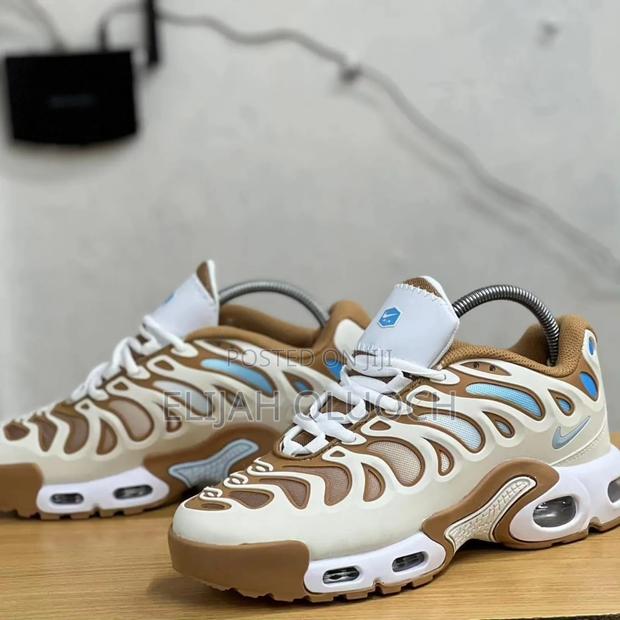 Nike Airmax TN Plus - main view