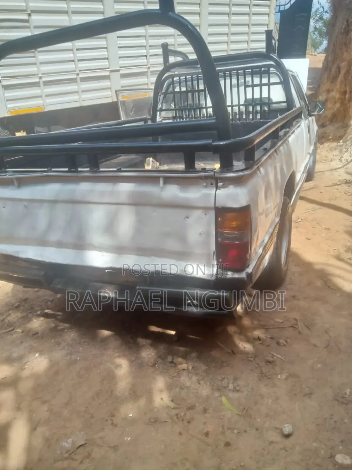 Mitsubishi L200 1997 White