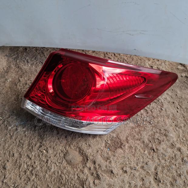 Crown Athlete 2014 to 2018 Tail Light Backlight - thumbnail 2