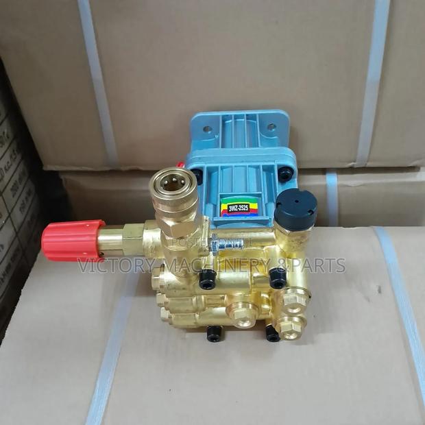 2525/2700psi Pump Only - main view