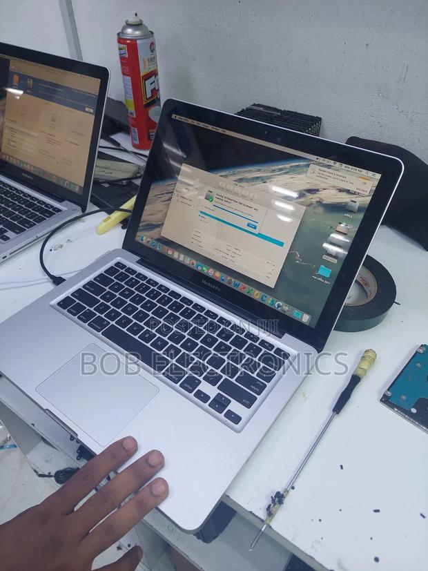 Laptop Apple MacBook 2012 4GB Intel Core I5 HDD+SSD 500GB
