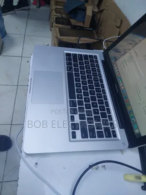 Laptop Apple MacBook 2012 4GB Intel Core I5 HDD+SSD 500GB