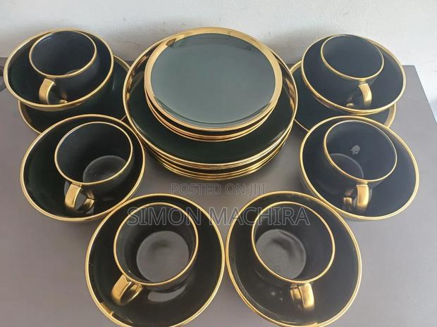 Classy and High Quality 24pieces Gold Rimmed Dinner Set
