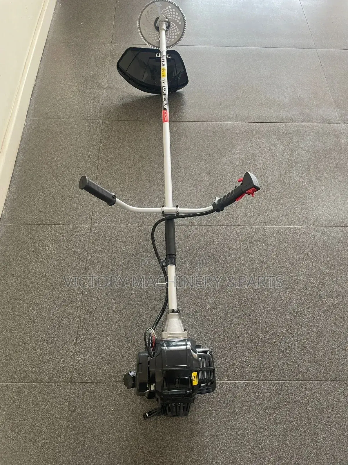 4 Stroke Brush Cutter Machine 2 Blades