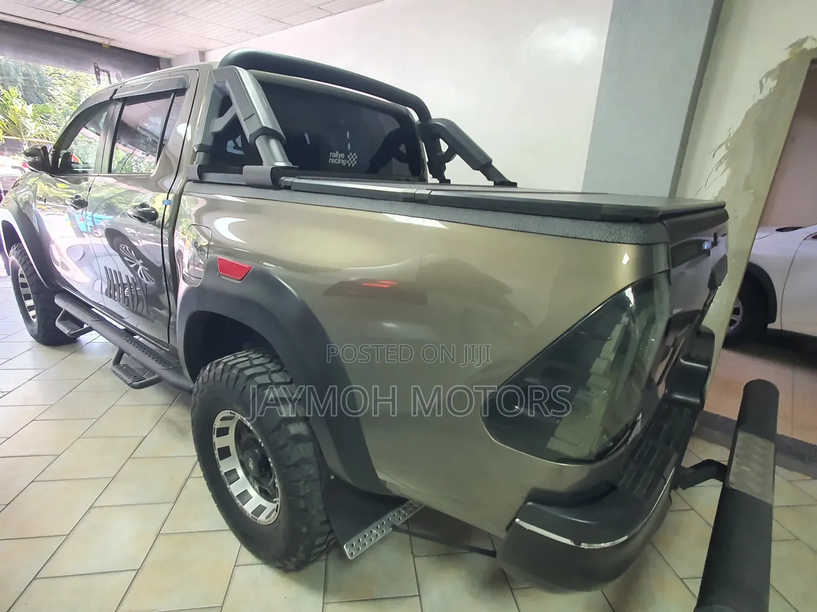 Toyota Hilux 2022 Gold