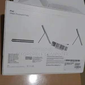 Apple Magic Keyboard Folio for 10th Gen iPad (White, Spanish