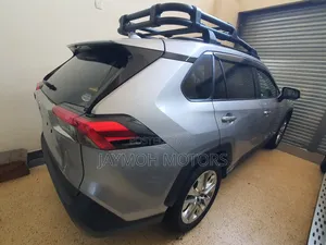 Toyota RAV4 2019 Silver