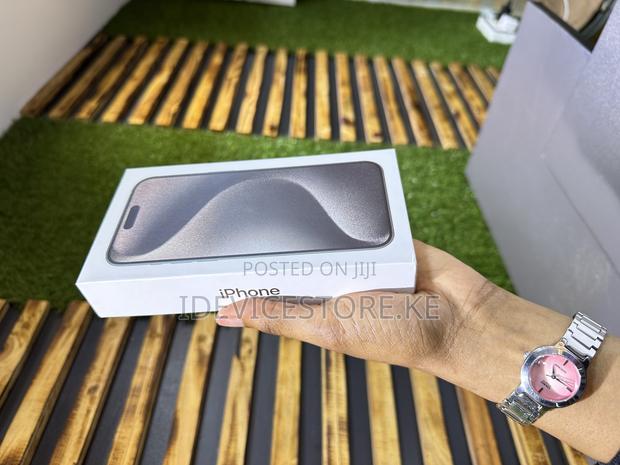 New Apple iPhone 15 Pro Max 256 GB Black - thumbnail 2