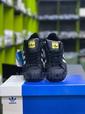 * Men's/ Women Adidas Authentic Superstar Casua