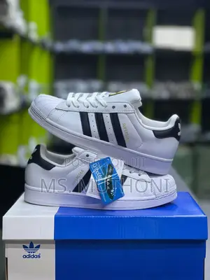 * Men's/ Women Adidas Authentic Superstar Casua