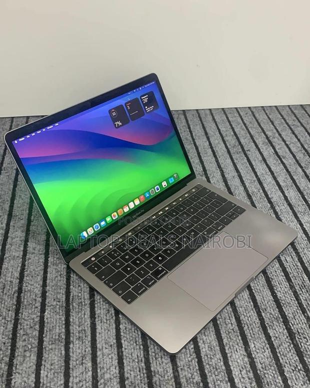 Laptop Apple MacBook Pro 2019 16GB Intel Core I7 SSD 512GB