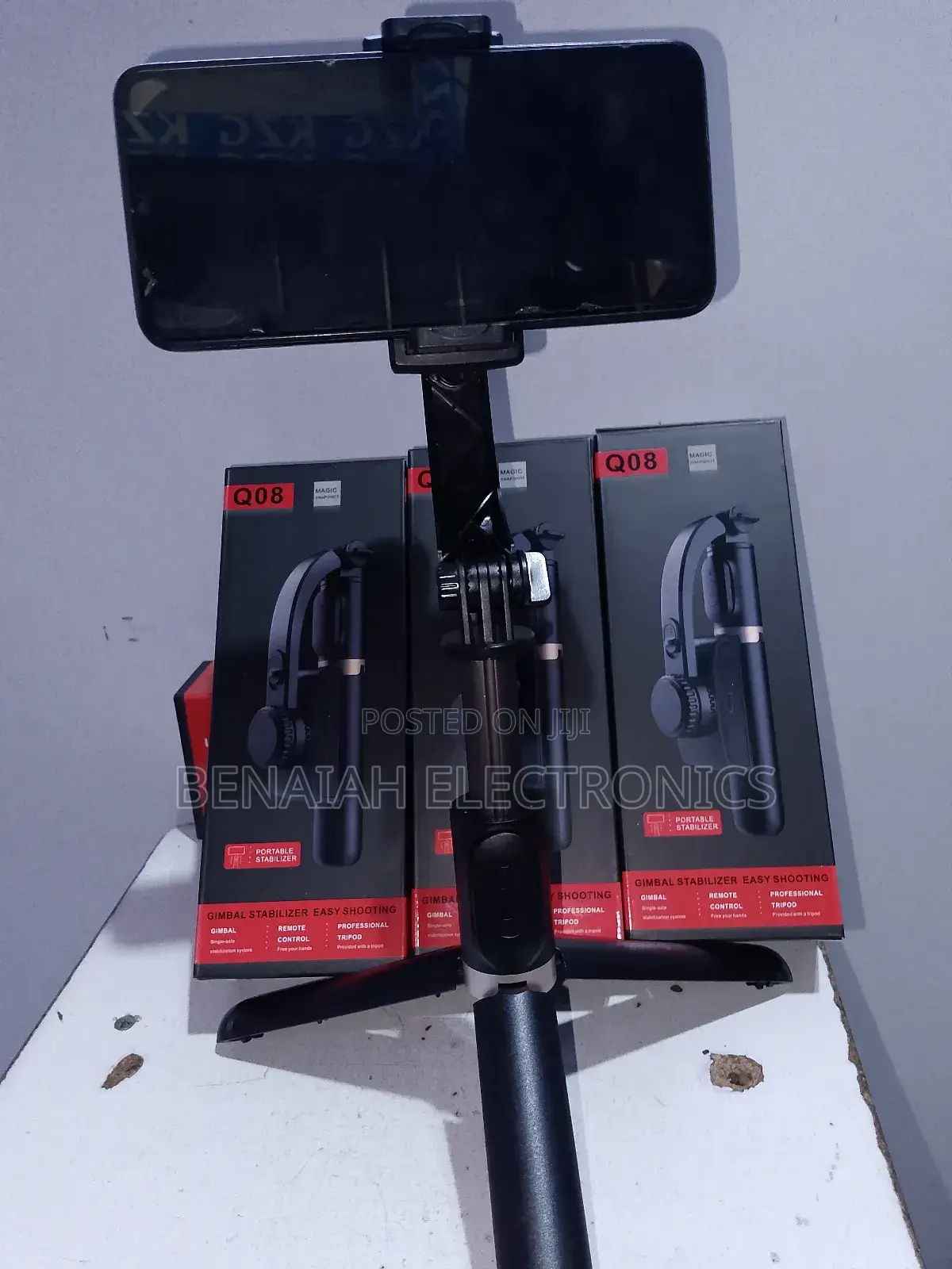 Q08 Gimble Stabilizer Selfie Stick