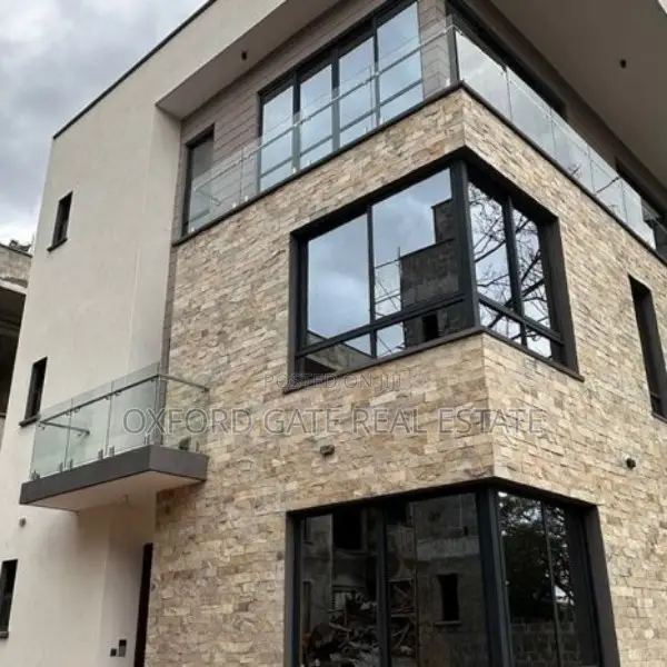 5bdrm Villa in Lavington, Muthangari for sale