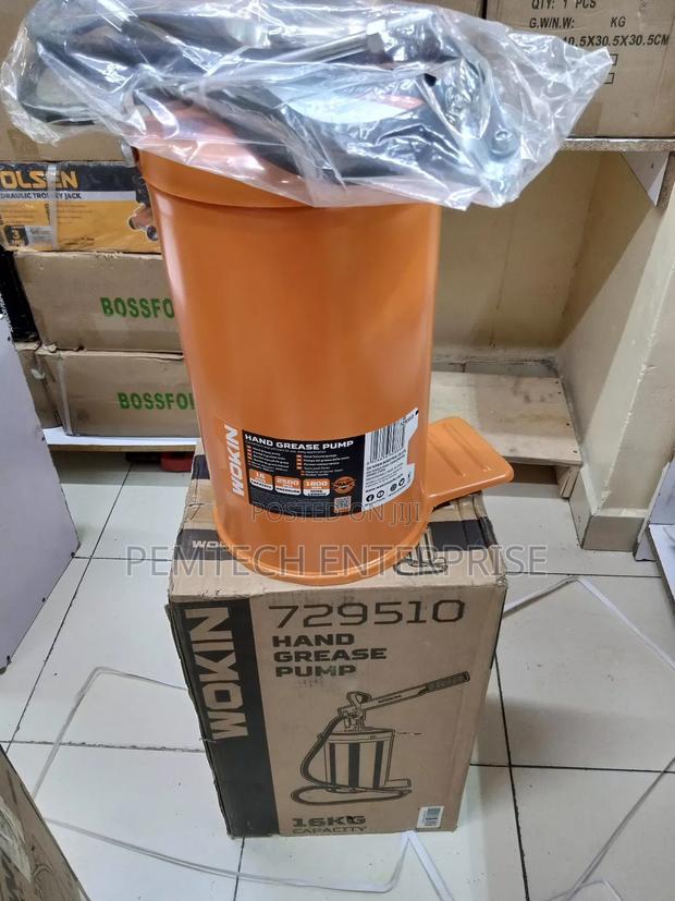 Hand Grease Pump - main view